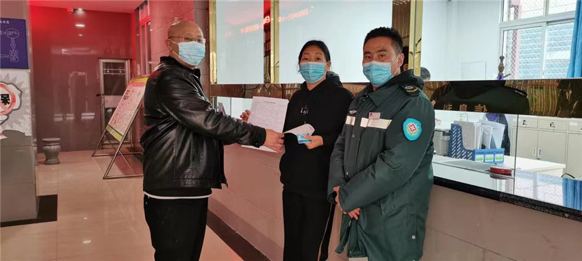 一名患者在.jpg 一名患者在.jpg